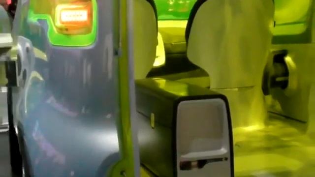 La Voiture Verte De RENAULT