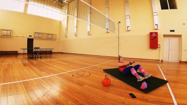 HIIT с гирей и скакалкой для девушек и не только - активируем ягодицы и хорошее настроение) смотреть онлайн