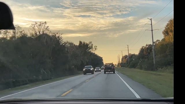 ? День Благодарения в семье РОБЕРТА ? потрясающее небо и закат во Флориде 23.11.2023 смотреть онлайн