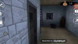 Сделал побег от крейси и Чарли в игре Eyes двойная неприятность