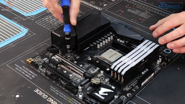 Thermaltake Divider 200 TG Air Snow Chassis смотреть онлайн