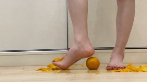 food crush 女巨人踩踏小人们的橘子星球 Giantess tramples on oranges