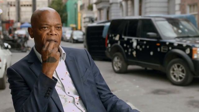 The Hitman's Bodyguard [HD] 2017 | On-set visit with Samuel L. Jackson 'Darius Kincaid' смотреть онлайн