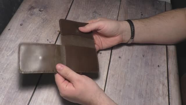 Изделия из кожи ручной работы. Трифолд смотреть онлайн