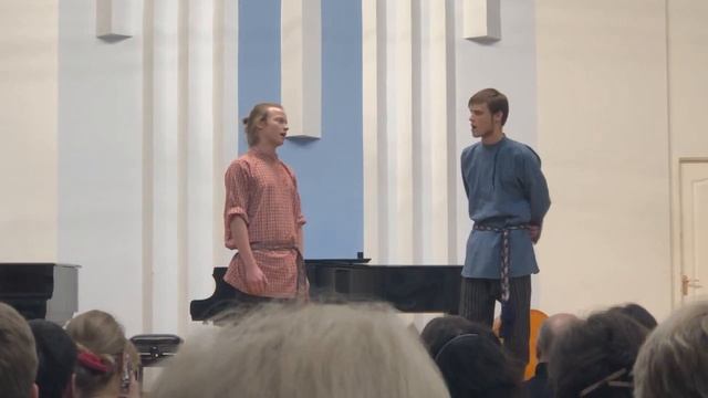 Вот сяду я за стол да подумаю смотреть онлайн