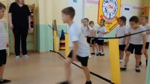 Нестандартное оборудование в НОД по физкультуре в ДОУ   Коган Л В