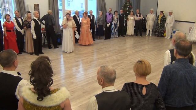 Московский бал Рождественская встреча 8-01-2022 Танцмейстер бала Анатолий Воронин смотреть онлайн