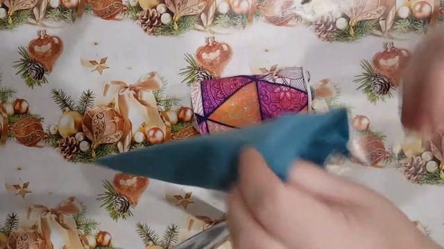 Из пластиковой бутылки, лоскутов и двух вилок от б/п я смастерила ... гнома! смотреть онлайн