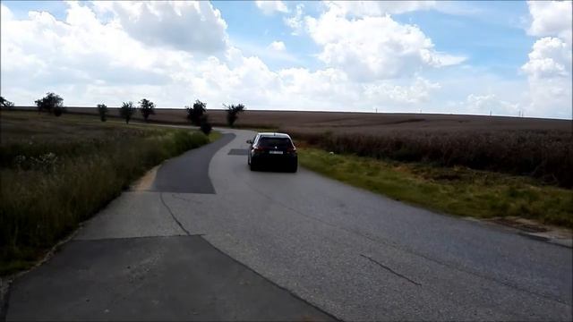 Peugeot 308 GTi: start up, revs, passing by... смотреть онлайн