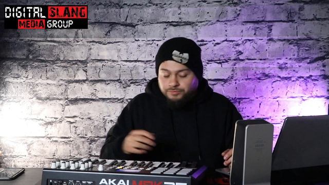 Making Original Beats for Digital Slang Intro's and Outro's!! Inside Look!! Check it!! смотреть онлайн