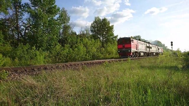 Тепловоз 3ТЭ10У - 0023 ТЧЭ-3 Пенза (-III) следует резервом / Дизели 10Д100М2 смотреть онлайн