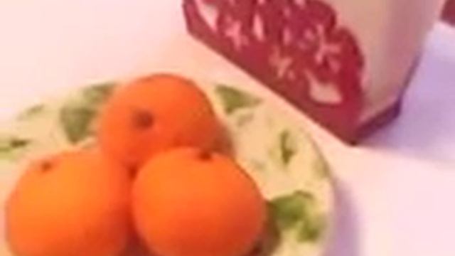 НОВОГОДНЯЯ КРИЧАЛКА... МАНДАРИНЫ ПОШЛИ В ХОД... ЗАВТРА СТАРЫЙ НОВЫЙ ГОД... НА СЛУЧАЙ ПЕРЕГОВОРОВ. смотреть онлайн