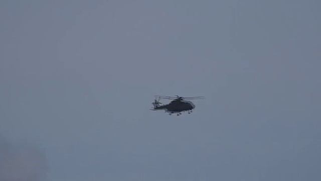 RN Merlin helicopters carry out training in the Bay of Gibraltar смотреть онлайн