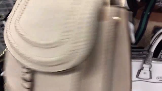 Меряю обувь, смотрю сумки смотреть онлайн