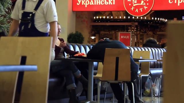 Развращение сонливого. Прикол над девушками. смотреть онлайн