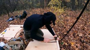 Живу в Чернобыле месяц. Построили домик под землей в Зоне Отчуждения. Делаем сталкерскую базу