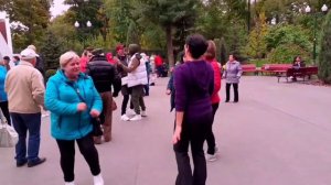 СИНЕГЛАЗАЯ МОЯ ТЫ НЕ ПРАВА! ТАНЦЫ В ПАРКЕ ГОРЬКОГО ХАРЬКОВ.mp4