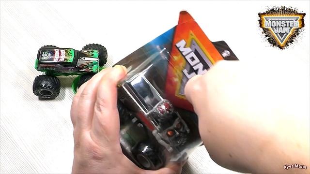 Машинки Monster Jam Grave Digger & Zombie. смотреть онлайн