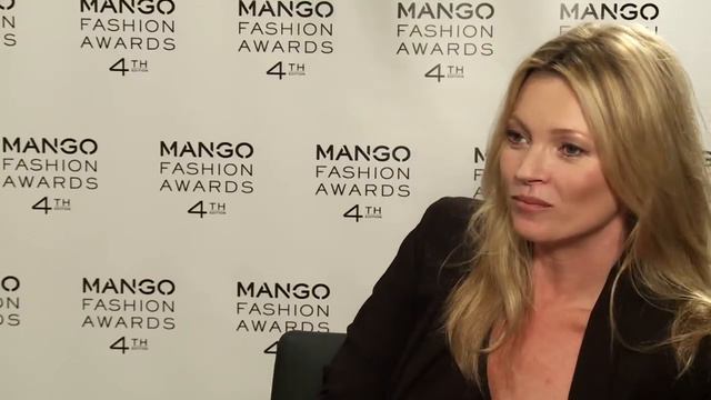 Kate Moss at the Mango Fashion Awards смотреть онлайн