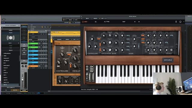 Best Analog Synth Plugin? UAD LUNA Moog vs. Arturia Mini смотреть онлайн