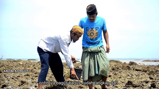 MADURA LUCU.//mencari Kepiting.