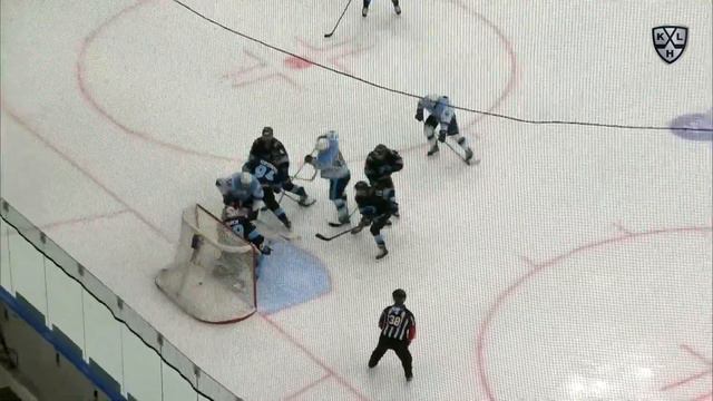 Sannikov cuts Minsk lead to little to late смотреть онлайн