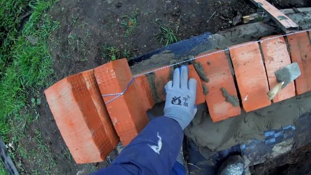 кладка кирпича.кладка цоколя.кладка первого ряда смотреть онлайн