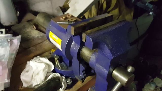 Harbor Freight Blue Bench Vice Review смотреть онлайн
