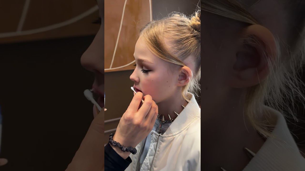 Как дочке делают макияж! смотреть онлайн