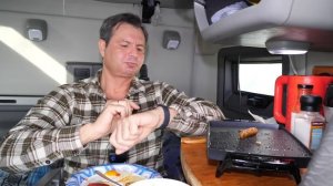 ЕМ по РУССКИ в США - экономлю! ТАК НИКТО НЕ ГОТОВИТ! КАК готовить в ГРУЗОВИКЕ? АЛЕКС БРЕЖНЕВ