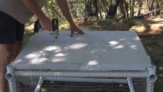 Chicken Coop Composter Chapter 4 смотреть онлайн