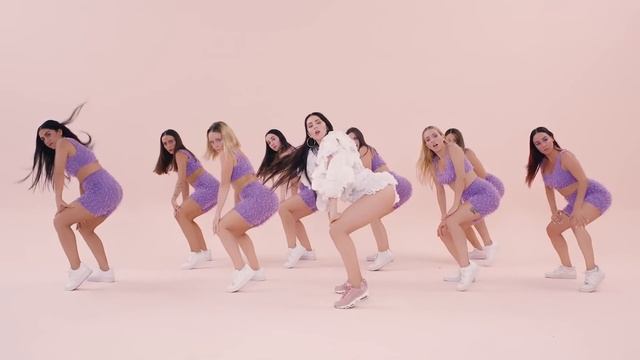 Mala Rodríguez - Contigo ft. Stylo G (Official Video) смотреть онлайн