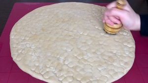 Смешайте муку с растительным маслом, блюдо которое каждый раз удивить по новому