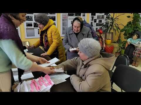 Пенсионеры ЗАО "Совхоз имени Ленина" получают поздравления с Днем защитника Отечества и 8 марта. смотреть онлайн