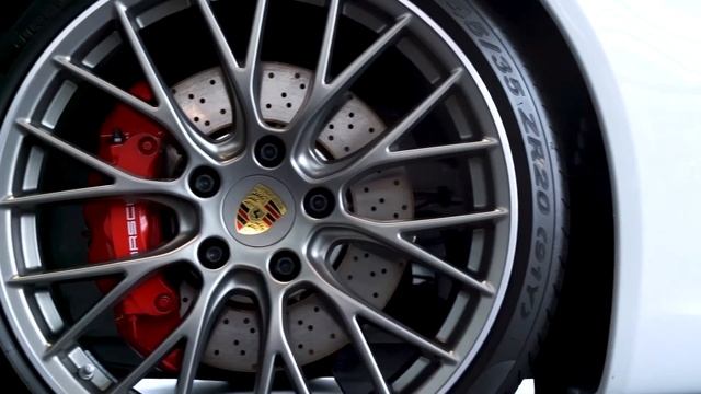2018 Porsche 911 Carrera 4S in Carrara White | Porsche Centre North Toronto смотреть онлайн