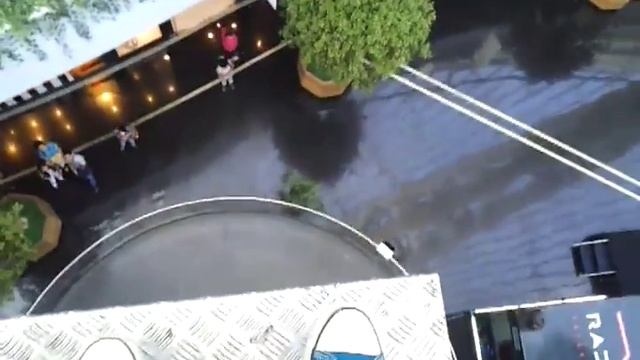 Башня падения В Хан Шатыре Астана смотреть онлайн