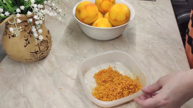 Простейший способ заготовки апельсиновой цедры! Для выпечки, напитков и других сладкий блюд смотреть онлайн