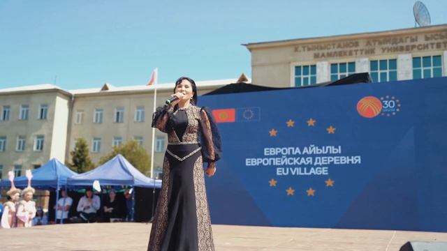 EU Village in Karakol / Европейская деревня в Караколе смотреть онлайн