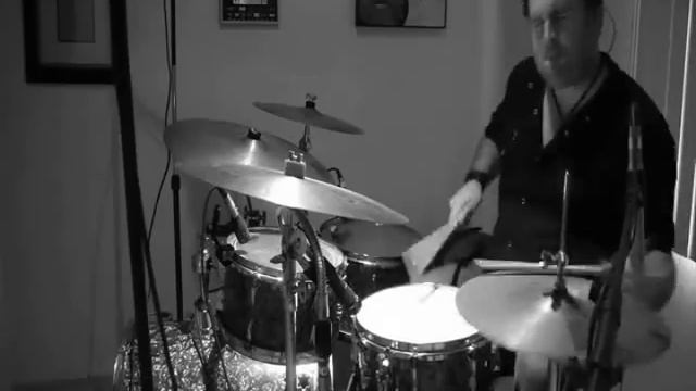 Craig Pilo - Cachaca Dance Drum Solo смотреть онлайн