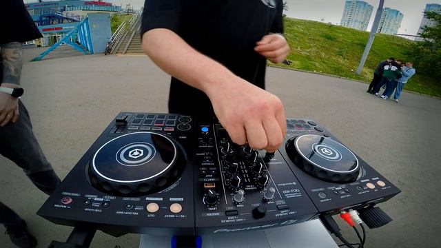 TechnoGenesis - Session On Сhertanovskaya (Melodic Techno Progressive House DJ Mix )