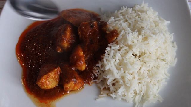 East At Home ~CHICKEN MADRAS~ || Restaurant Quality Sauces || Cook At Home || Simple To Make смотреть онлайн