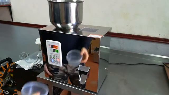 Дозатор сыпучих продуктов. Доза от 1 до 100 гр. смотреть онлайн