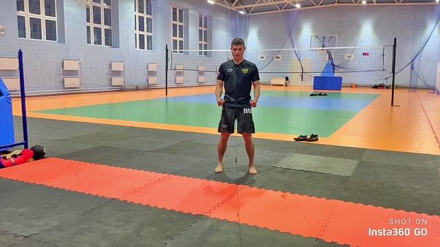 Три базовые стойки в каратэ смотреть онлайн