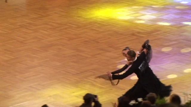 GOC 2010 GS Standard Final Solo Quickstep - Sergei & Olga Konovaltsev смотреть онлайн