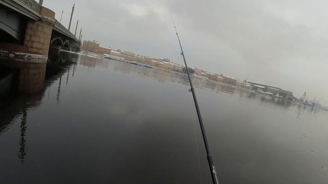 #472 #StreetFishing | Зимний спиннинг | Невский окунь |