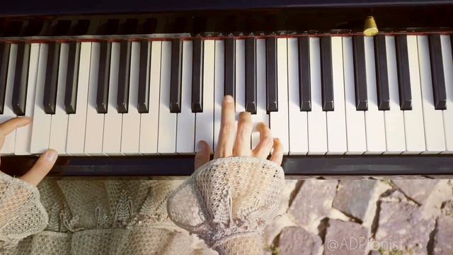 Amelie Comptine d'un autre été on Piano in UNSECO World Heritage Site Cappadocia | AyseDeniz смотреть онлайн
