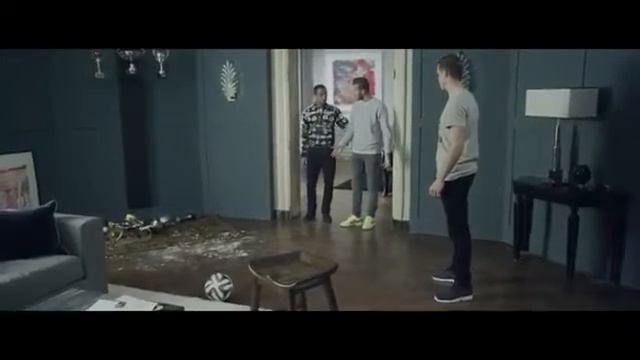 Реклама Адидас со звездами футбола. Гарет Бэйл ,Дэвид Бекхэм ,Зинедин Зидан, Лукас Моур. смотреть онлайн