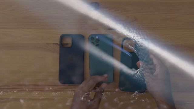 Apple silicone vs leather MagSafe case comparison for the iPhone 12 Pro Max Pacific Blue смотреть онлайн