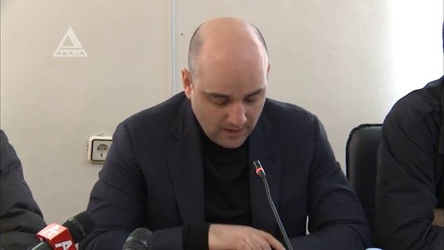 Заседание парламента:приняли отставку,утвердили исполняющего обязанности президента РА смотреть онлайн