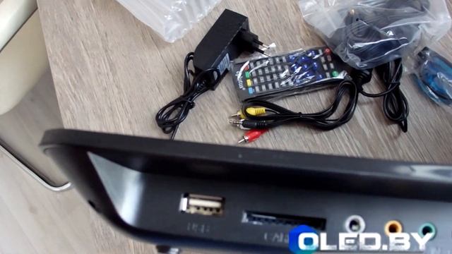 Портативный DVD плеер Eplutus EP-1330T. Распаковка и обзор. смотреть онлайн